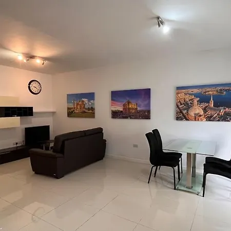 Cosy 2 Bedroom 1 Apartament *