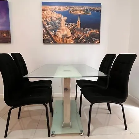Cosy 2 Bedroom 1 * Gzira