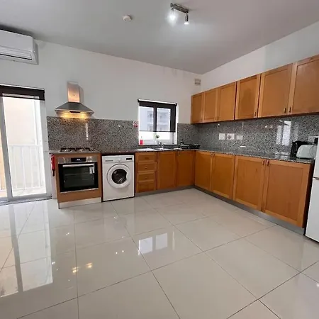Cosy 2 Bedroom 1 * Gzira